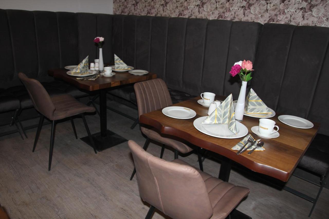 Kispet Deluxe Hotels&Suites Oberhausen  Eksteriør bilde