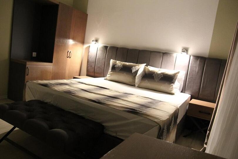 Kispet Deluxe Hotels&Suites Oberhausen  Eksteriør bilde